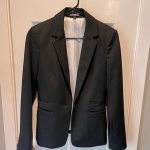 Black Fitted Blazer (Size 4)
